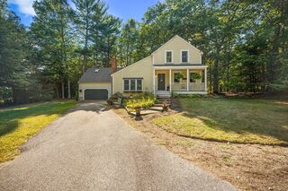 Photo of real estate for sale located at 80 Pine St Duxbury, MA 02332