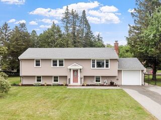 Photo of 3 Grant St Peabody, MA 01960