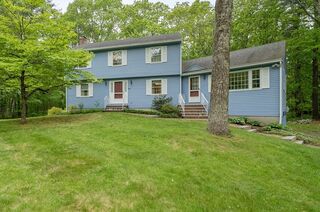 Photo of 8 Lillian Dr Ipswich, MA 01938