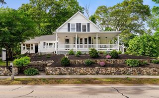 Photo of 240 Main St Norfolk, MA 02056