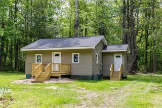 Photo of 225 Queen Lake Road Phillipston, MA 01331