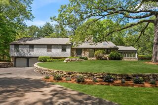 Photo of 169 Hickory Rd Weston, MA 02493
