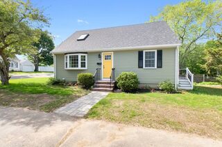 Photo of 22 Kittredge Street Beverly, MA 01915