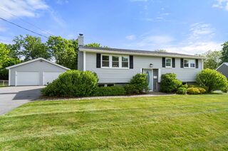 Photo of 21 Eaton Drive Hudson, MA 01749