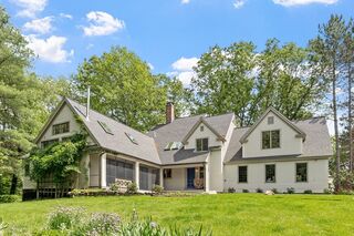Photo of 429 School St Carlisle, MA 01741