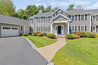 Photo of real estate for sale located at 70 Humphreys Ln Duxbury, MA 02332