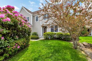 Photo of real estate for sale located at 17 Hampton Ct Mashpee, MA 02649