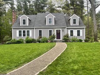 Photo of 101 Titicut Rd Raynham, MA 02767