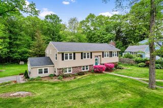 Photo of 70 Stevens Dr Holbrook, MA 02343