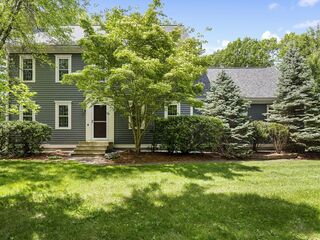 Photo of 2 Edgewood Dr Pepperell, MA 01463