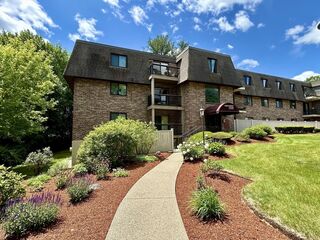 Photo of 59 School St Northborough, MA 01532