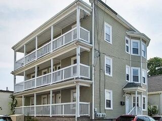 Photo of 8 Hall Ave Braintree, MA 02184