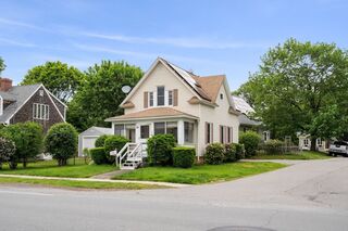 Photo of 139 Market St Amesbury, MA 01913
