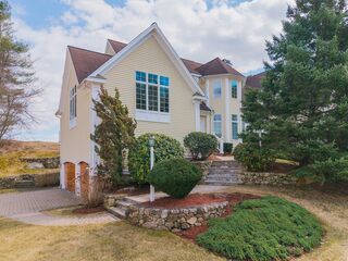 Photo of 15 Bobby Jones Dr Andover, MA 01810
