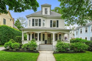 Photo of 97 Manet Rd Chestnut Hill, MA 02467