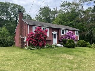 Photo of 126 Oak Street Southbridge, MA 01550