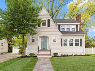 Photo of 36 Stearns Rd Belmont, MA 02478