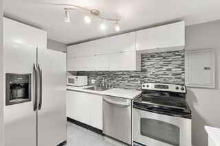 Photo of 108 Decatur St Arlington, MA 02474