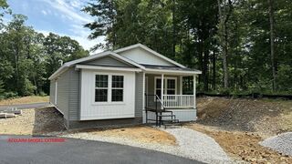 Photo of 6 Berry Farms Road Sturbridge, MA 01566