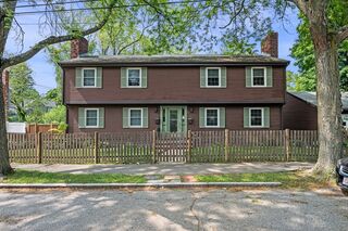 Photo of 39 Bartley St Wakefield, MA 01880