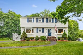 Photo of 11 Beaver Pl Billerica, MA 01821