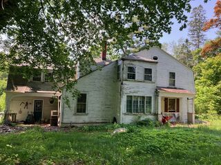 Photo of 19&21 Common St Petersham, MA 01366