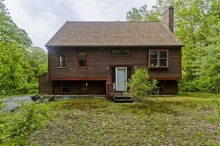 Photo of 245 State Rd Phillipston, MA 01331