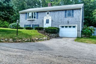 Photo of real estate for sale located at 103 Moco Rd Barnstable, MA 02668