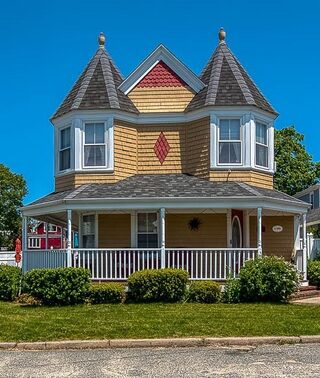 Photo of real estate for sale located at 12 Grove St Wareham, MA 02571