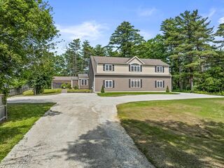 Photo of real estate for sale located at 455 Union Bridge Rd Duxbury, MA 02332