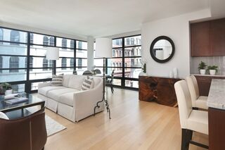 Photo of 580 Washington St Boston - Midtown, MA 02111