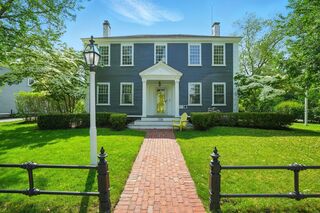 Photo of real estate for sale located at 338 Washington St Duxbury, MA 02332