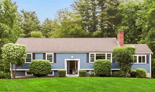 Photo of 5 Fox Run Rd Topsfield, MA 01983