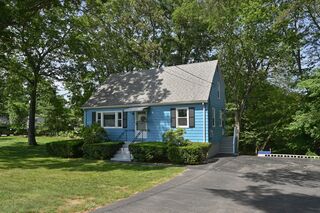 Photo of 58 Oak St North Billerica, MA 01862
