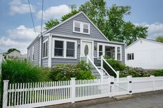 Photo of 22 E Hull, MA 02045