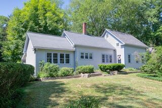 Photo of 219 Tremont St Carver, MA 02330