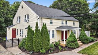 Photo of 10 Carlisle Rd Bedford, MA 01730
