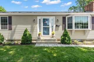 Photo of 16 Grosvenor St Ayer, MA 01432