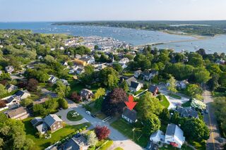 Photo of 14 N Pleasant St South Dartmouth, MA 02748