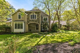 Photo of 4 Furlong Cir Lakeville, MA 02347