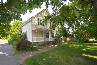 Photo of 446 Elm St East Bridgewater, MA 02333