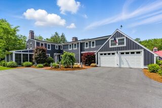 Photo of 314 Grove St Westwood, MA 02090