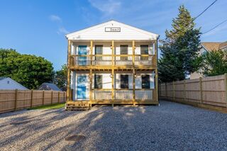 Photo of 18 Beach St Manomet, MA 02360