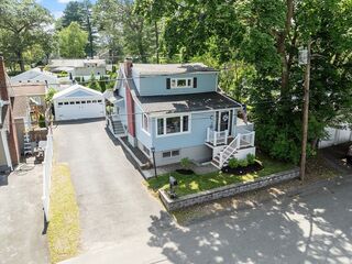 Photo of 9 Crescent Avenue Lynnfield, MA 01940