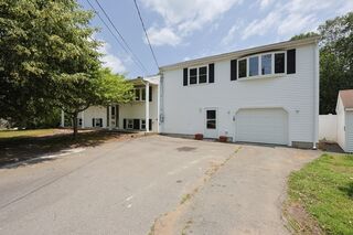Photo of 101 Jennings Dr Raynham, MA 02767