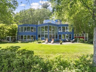Photo of 389 River Rd Carlisle, MA 01741