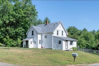 Photo of 50 Cross St Middleborough, MA 02346