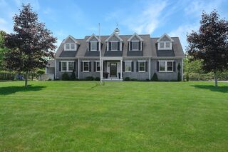 Photo of 27 Watcha Path Edgartown, MA 02539