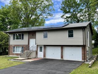 Photo of 12 Dike Dr Clinton, MA 01510
