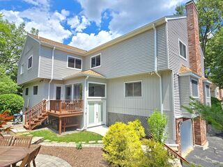 Photo of 166 Arrowhead Cir Ashland, MA 01721